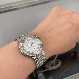 Guess Watch